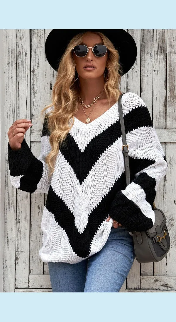 Chevron Cable-Knit V-Neck Tunic Sweater