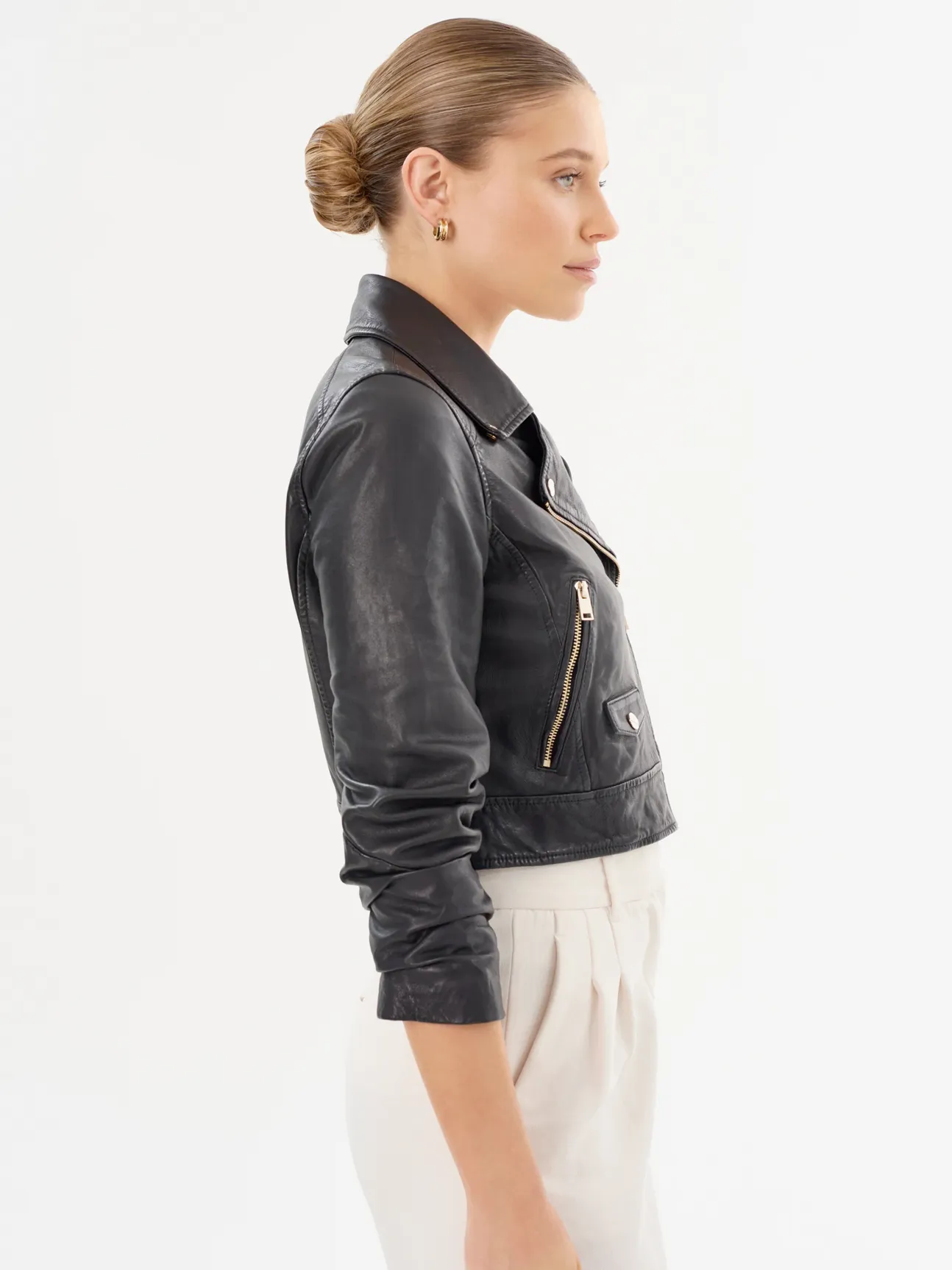 Janika Cropped Leather Jacket in Black