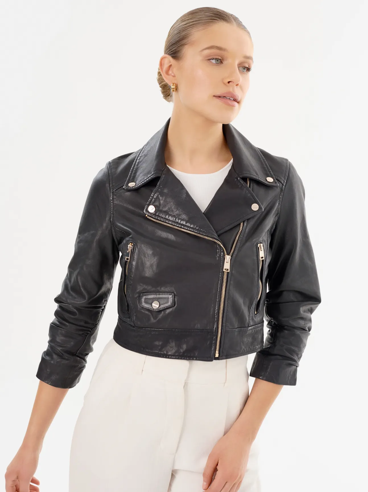 Janika Cropped Leather Jacket in Black