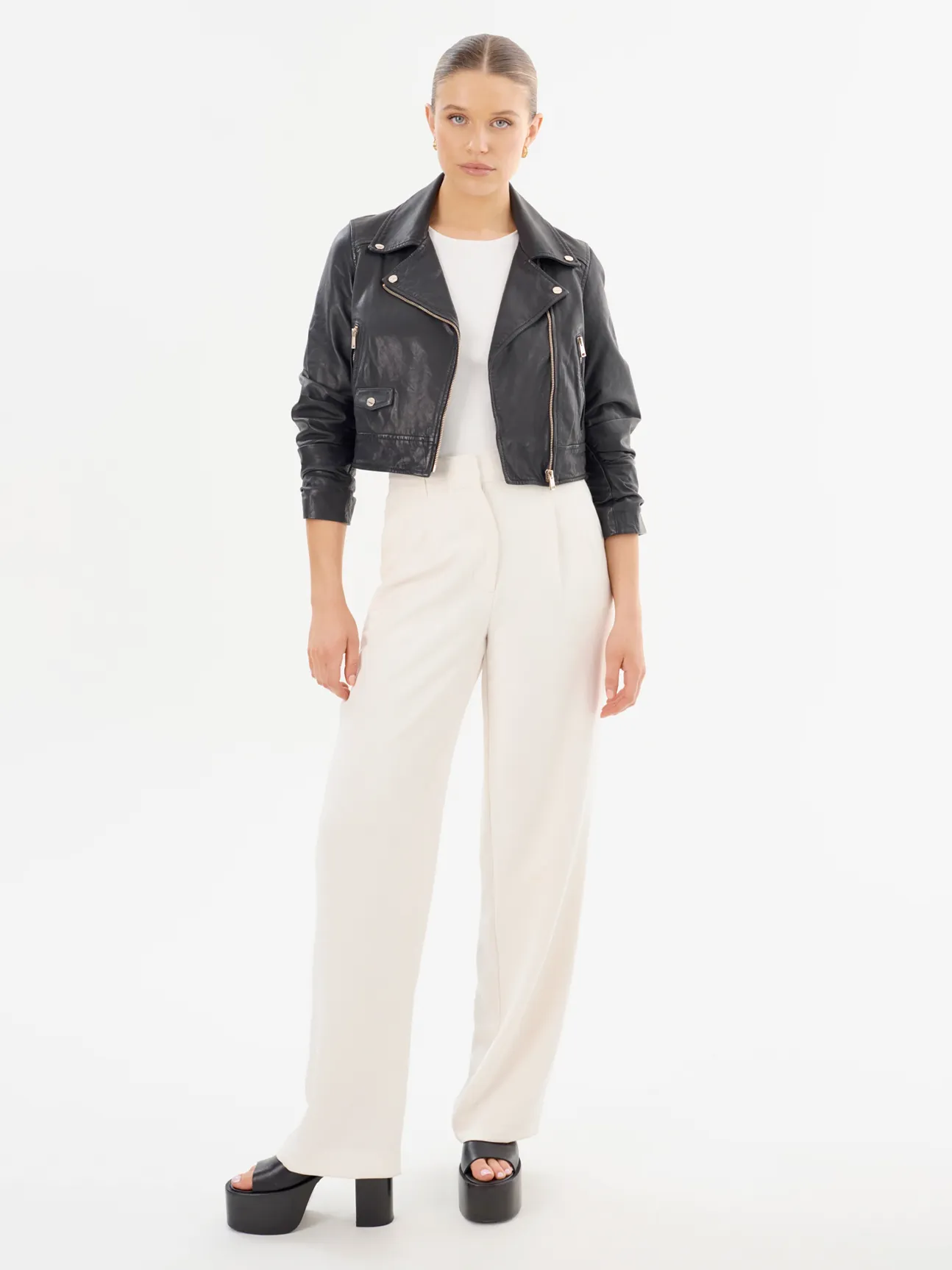 Janika Cropped Leather Jacket in Black