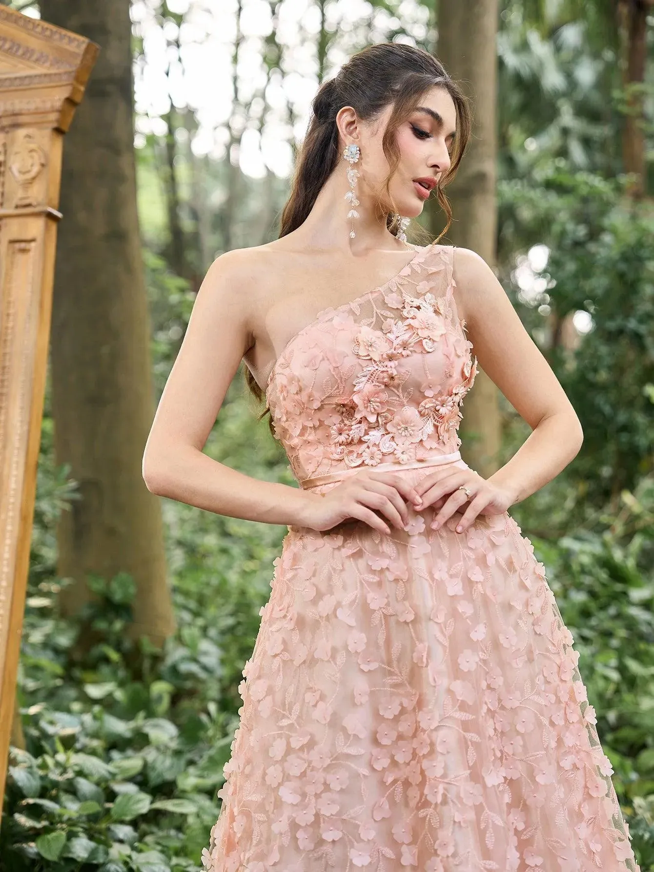 Luxury One Shoulder Lace-Up Back Floral Applique Prom Dress