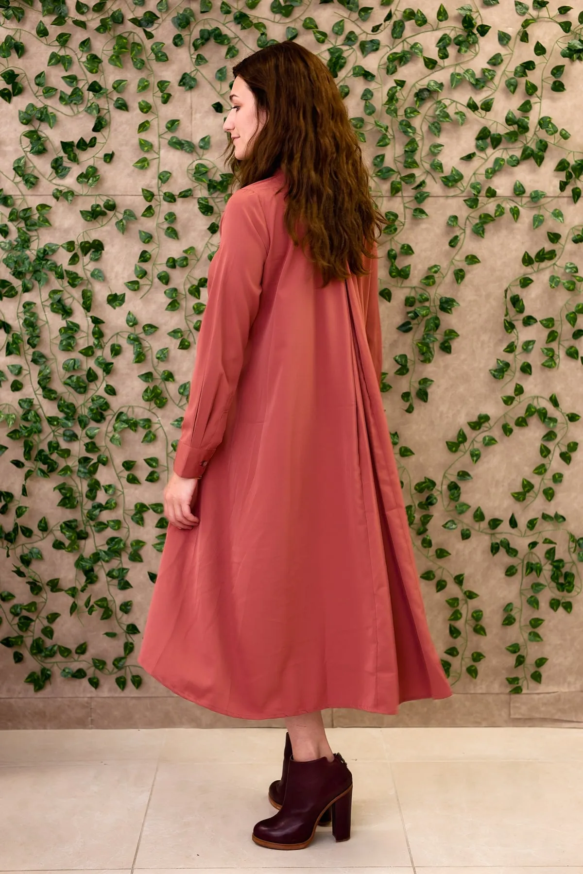 Maaya Medium Length - Vintage Rose Crepe