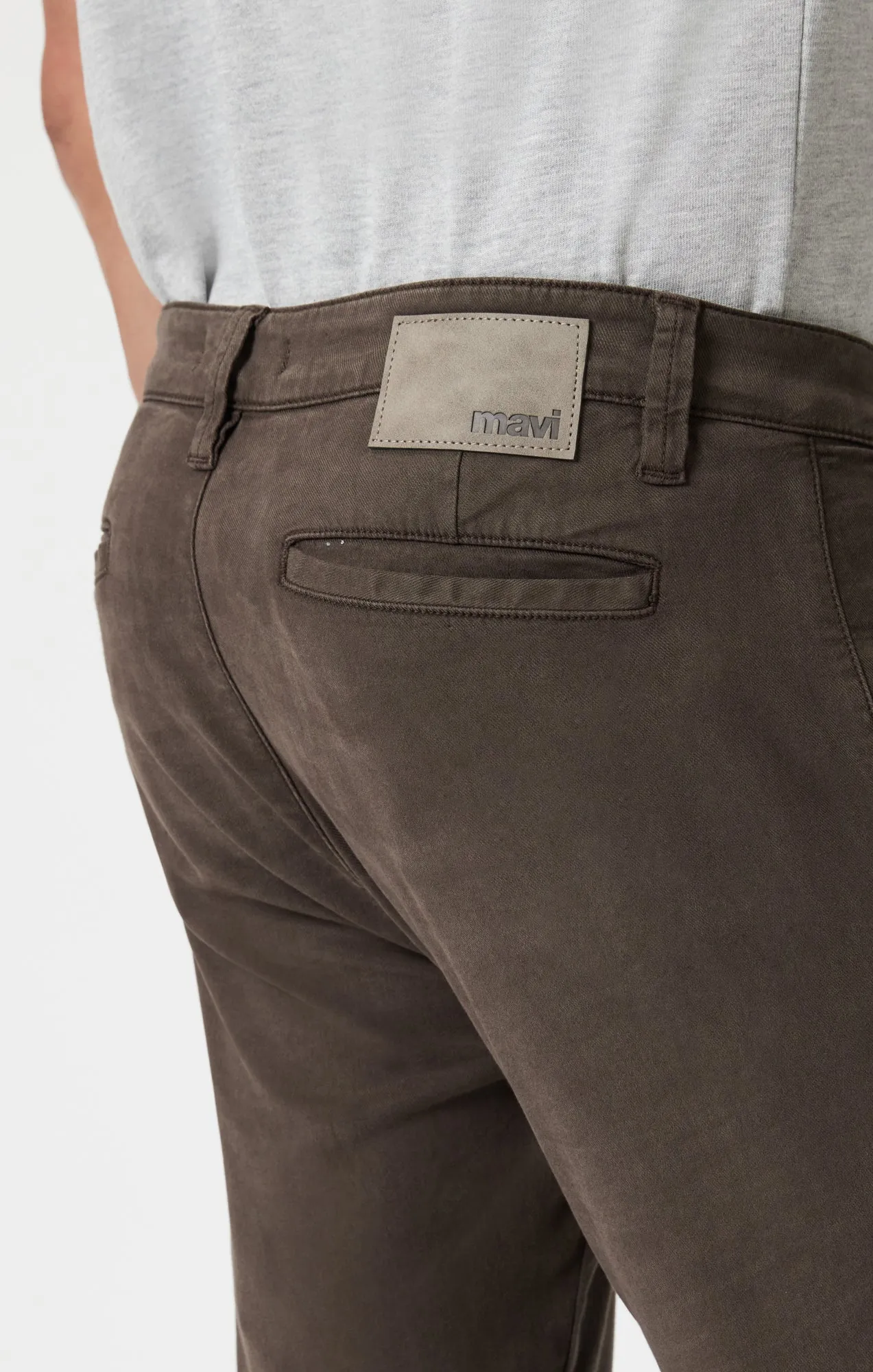 MILTON SLIM STRAIGHT CHINO IN OAK LUXE TWILL